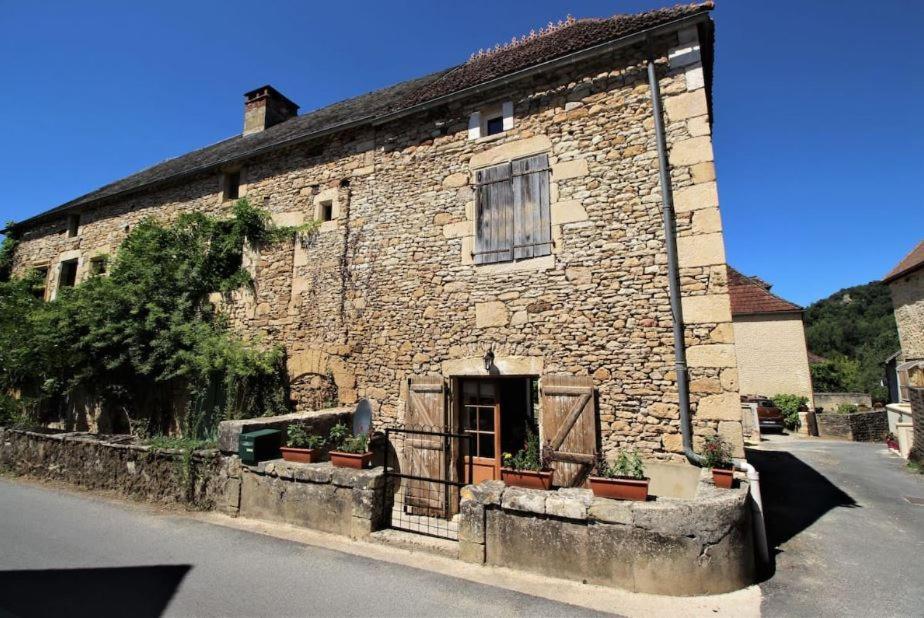 Joli Gite Pour 5 Personnes : Chez Cherrie Saint-Julien-de-Lampon Kültér fotó
